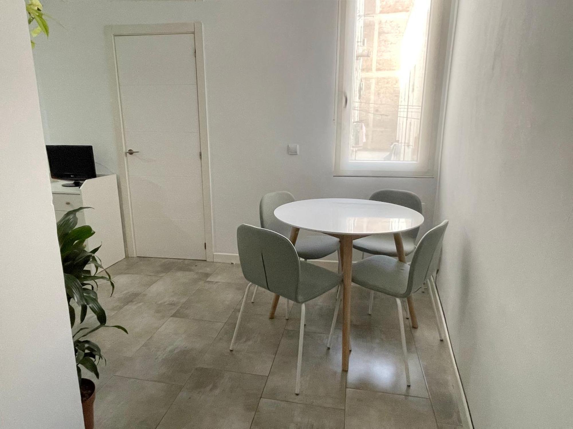 マドリードSan Buenaventura Vistillas Apartamento Para Dosアパートメント エクステリア 写真