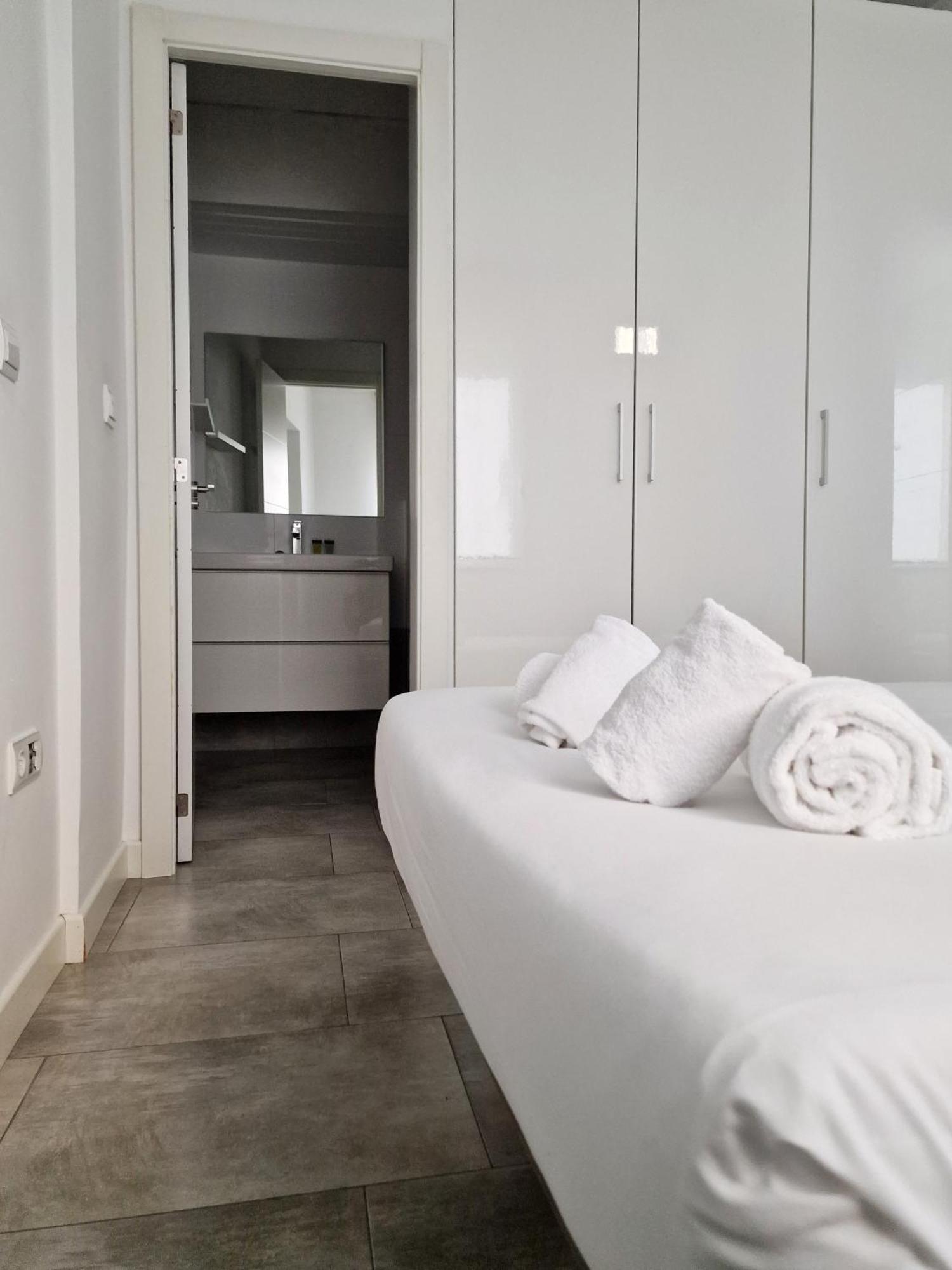 マドリードSan Buenaventura Vistillas Apartamento Para Dosアパートメント エクステリア 写真