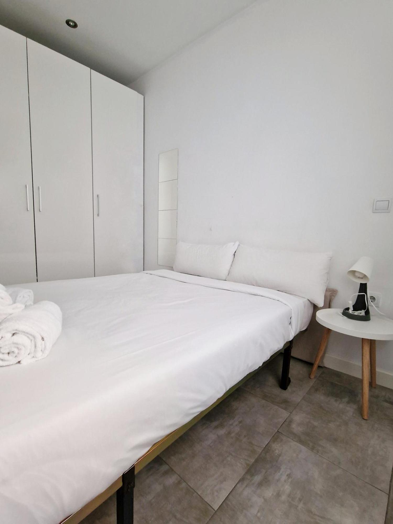 マドリードSan Buenaventura Vistillas Apartamento Para Dosアパートメント エクステリア 写真