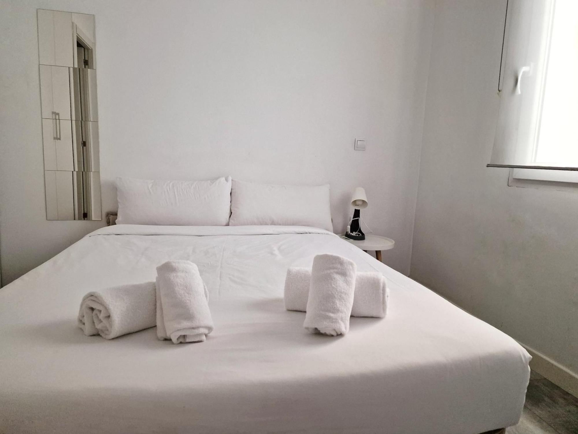 マドリードSan Buenaventura Vistillas Apartamento Para Dosアパートメント エクステリア 写真