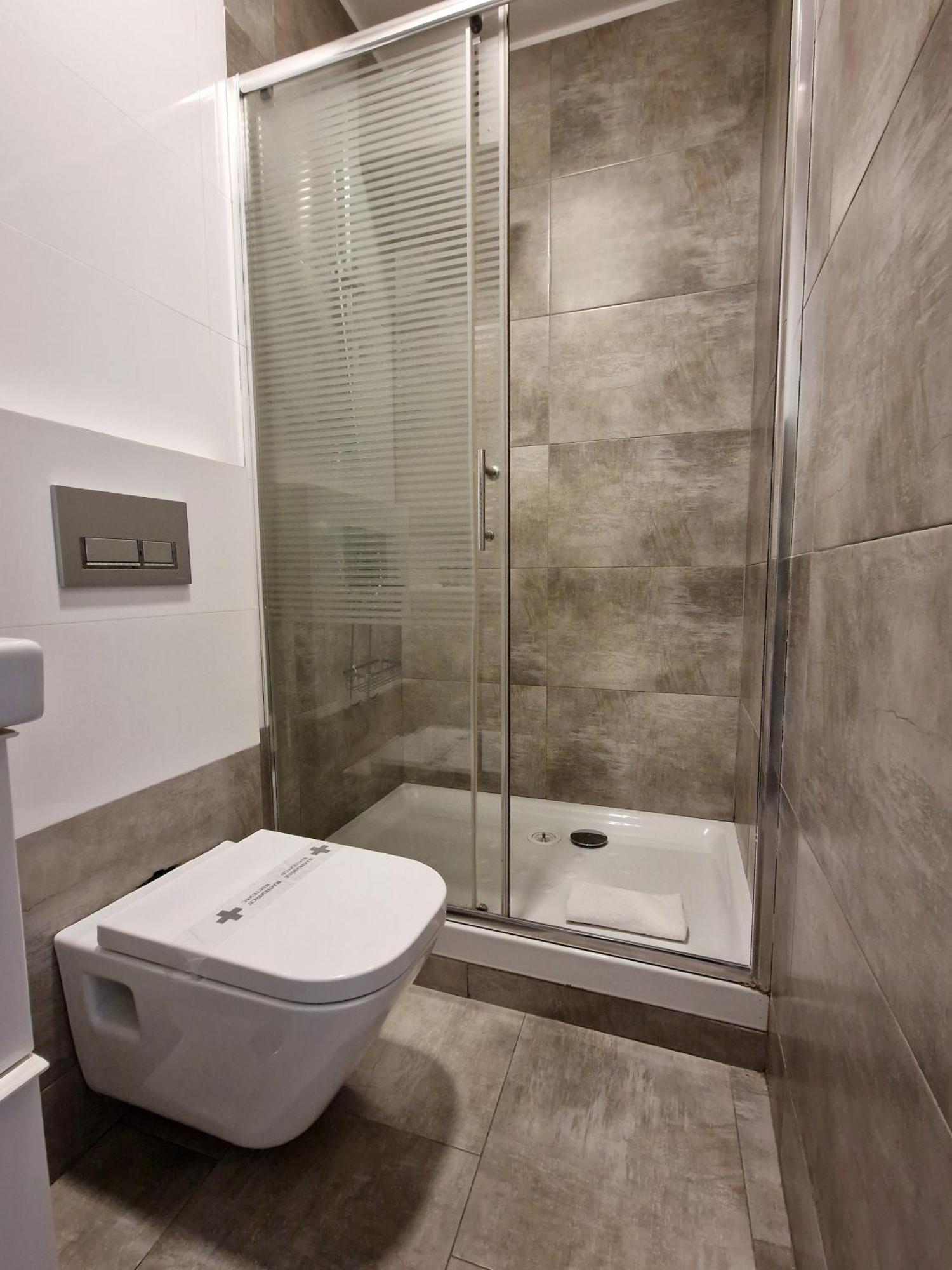 マドリードSan Buenaventura Vistillas Apartamento Para Dosアパートメント エクステリア 写真